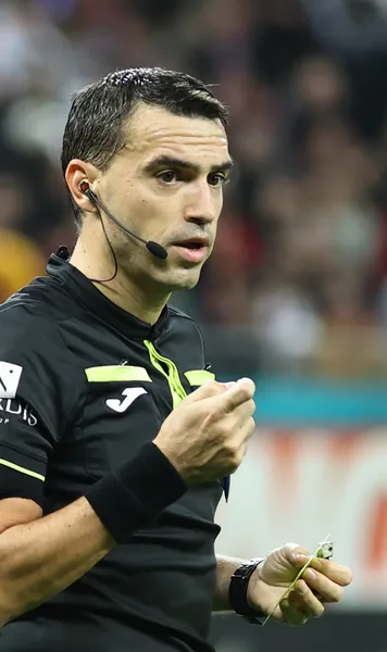 Fluieră în europa  24 de arbitri români,  delegați  la meciuri din Europa League și Conference League