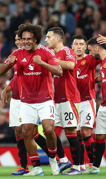 Debut de vis Manchester United - Fulham 1-0:  Zirkzee , decisiv de la primul meci