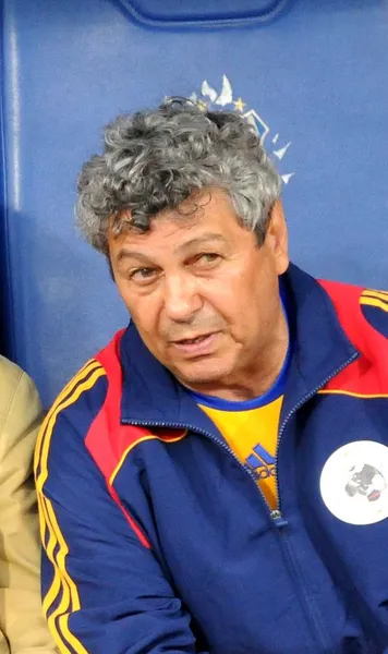 „N-am mai putut să mișcăm”   Mircea Lucescu  și „pastilele-minune” de la naționala României »  Țicleanu: „Eu le-am luat pe toate, Balaci niciuna”