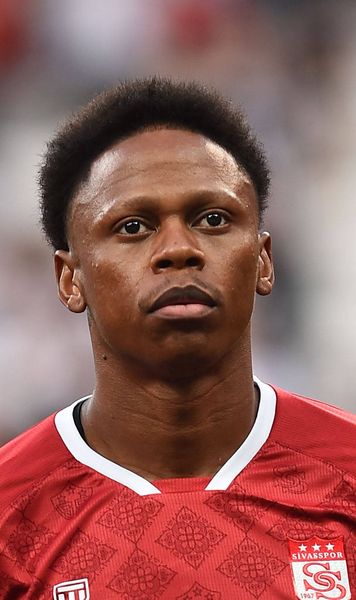 Gata, s-a rezolvat  Rapid a oficializat  transferul lui Clinton N'Jie