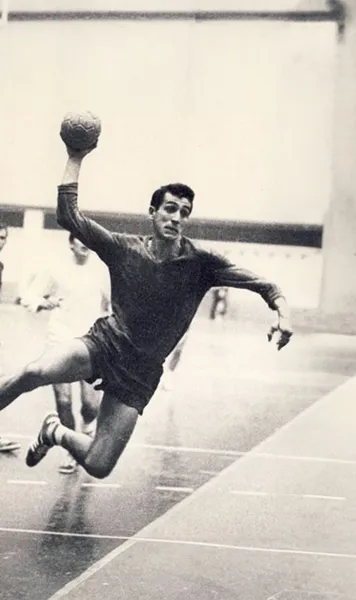 S-a stins încă o legendă  Valentin Samungi , campion mondial cu România la handbal, a murit la 82 de ani