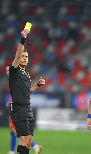 Opinia lui Crăciunescu  Fazele controversate de la  FCSB - Petrolul , sub lupa fostului mare arbitru