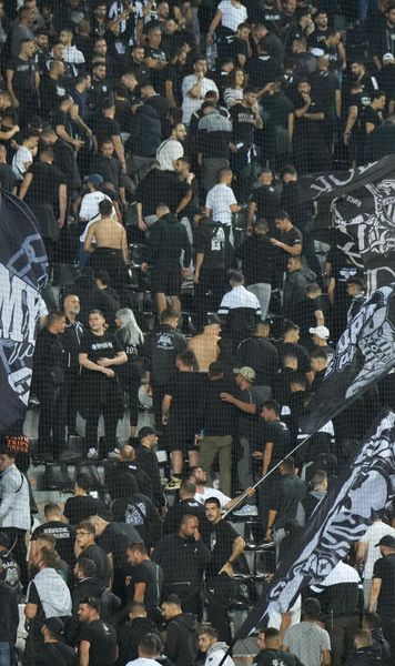 „Infern” în Grecia  Fanii lui PAOK,  promisiune respectată!  Cum a fost primit Elias Charalambous pe stadion