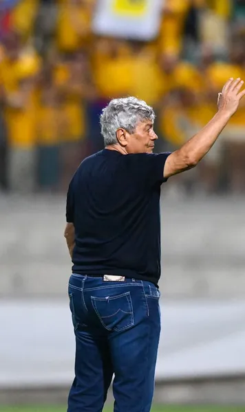 „Scorul nu reflectă realitatea” Mircea Lucescu e deja cu gândul la  meciul cu Lituania  » A oprit interviul: „Gata, avem alt meci acum!” 😅