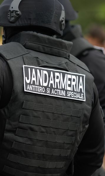 Jandarmeria a cerut abia AZI imaginile!  GOLAZO.ro publică adresa făcută azi de Jandarmerie + Ce facțiune a galeriei lui Dinamo a fost  identificată  de oamenii legii