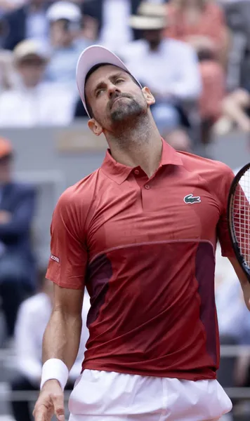 Calcule pentru Djokovic  Sârbul s-a retras de la Paris și  depinde de jocul rezultatelor  pentru calificarea la Turneul Campionilor