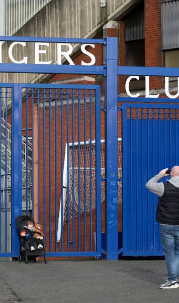 IBROX, BABY!  FCSB joacă pe un stadion cu o istorie de peste 100 de ani: povești din Old Firm +  scena emoționantă  surprinsă azi de GOLAZO.ro