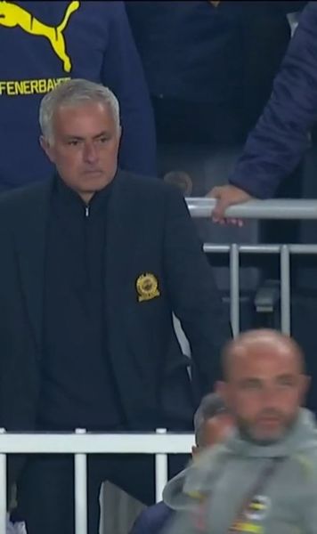 Mourinho, un car de nervi  Faza din cauza căreia  a fost eliminat  în Fenerbahce - Manchester United: „Arbitrul mi-a spus ceva incredibil”