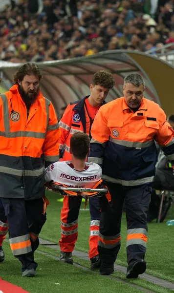 FCSB - Rapid   Mattias Kait , accidentare serioasă: estonianul a fost consultat în ambulanță