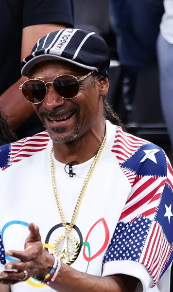 Snoop Dogg ar putea intra în fotbal  Rapperul vrea să  investească  într-un club mare din Europa: „Mascota lor e un câine, nu poți inventa asta!”