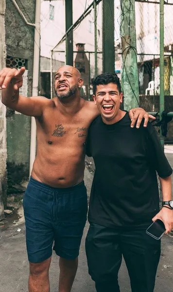 Cel mai risipitor fotbalist Imagini tulburătoare cu brazilianul Adriano, ex-Inter și AS Roma. Cum a ajuns Împărat în Europa un  sărac scăpat din favele ?