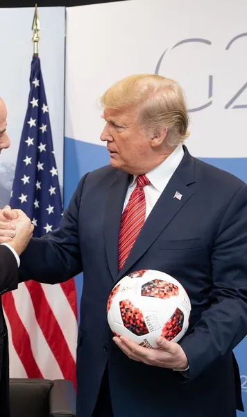 „Felicitări, domnule președinte” Șeful FIFA, bucuros că  Donald Trump  va fi noul lider al SUA