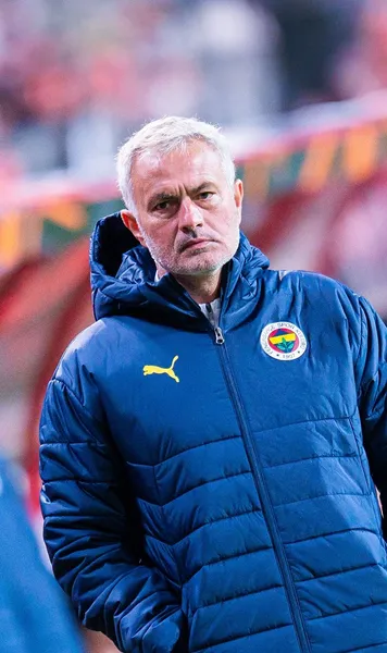 Mourinho, suspendat  „The Special One” a încasat și o amendă uriașă după discursul în care  a făcut praf  arbitrii și fotbalul turc