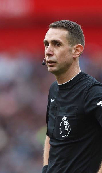 Incredibil! Ce făcea arbitrul  suspendat de Premier League și UEFA  la pauza meciului în care Drăgușin a fost integralist