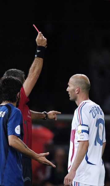 Materazzi vrea pace  Campionul mondial din 2006 așteaptă un semn de la Zidane , omul care l-a pus la pământ cu o lovitură de cap