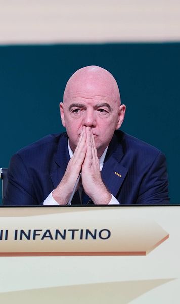 Afacerea FIFA  Trucul lui Infantino pentru a rezolva problema drepturilor TV la Mondialul Cluburilor.  Saudiții îi întorc favorul: miliard contra miliard