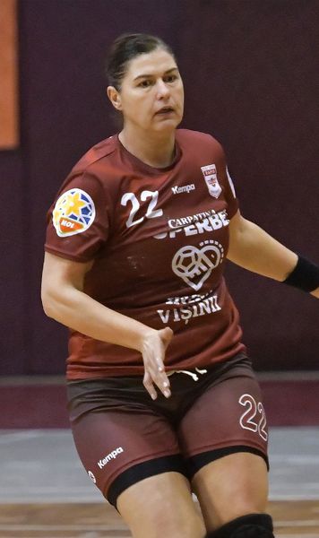 „Le-au dat peste nas multora”  Oana Manea, mesaj dur pentru oficialii și antrenorii din handbal: „ Așa o fi românul,  are mai mare încredere în jucătoarele străine”