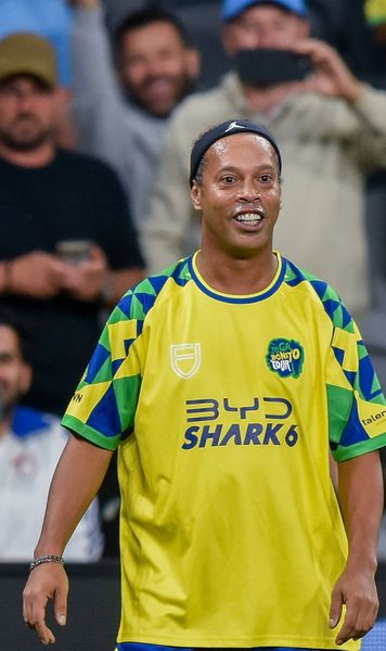 Ronaldinho vine în România  Legenda Braziliei va participa la Sports Festival 2025: „ O să joc  alături de prietenii mei!” Când are loc evenimentul