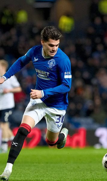 Rangers - Dundee 1-0   Ianis Hagi , bară și gol anulat în victoria de pe Ibrox Park » Mijlocașul român, al 5-lea meci consecutiv ca titular