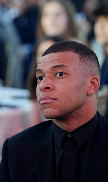 „Caen nu e jucăria ta” Patronul Kylian Mbappe,  criticat de fani  după ce l-a demis pe omul care a petrecut 23 de ani la club