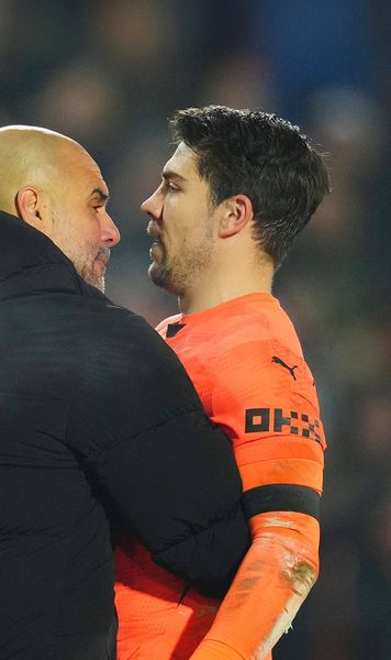 Guardiola, criză de nervi   VIDEO:  Pep a explodat la finalul meciului Brentford - Manchester City »  L-a bruscat  pe Stefan Ortega