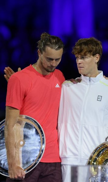 Zverev, moment delicat la AO  VIDEO  Strigăte din tribună la festivitatea de premiere:  „Noi pe ele le credem”