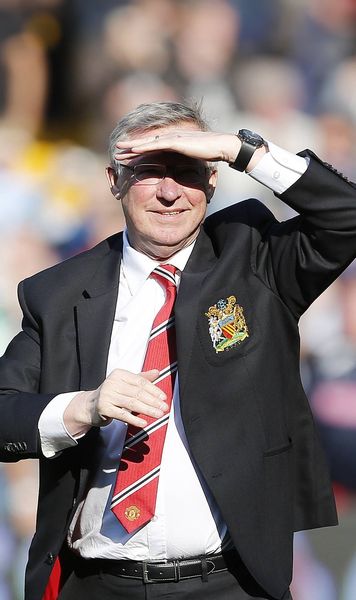 Manchester, semnul prăbușirii  După retragerea lui Alex Ferguson, United a schimbat mulți antrenori, care nu au împiedicat căderea.  Dezastru în Premier League!