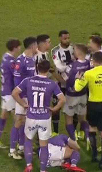 Faza care a declanșat scandalul Rapid a cerut penalty, arbitrul n-a dat nimic! Indicațiile lui Vassaras,  ce spune regulamentul  + verdictul specialistului: „S-a creat o confuzie!”