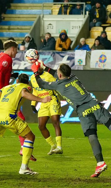 Petrolul  - FCSB 0-0  VIDEO  Campioana României  a ratat ocazia de a redeveni lider  în Superligă, ploieștenii se îndepărtează de play-off