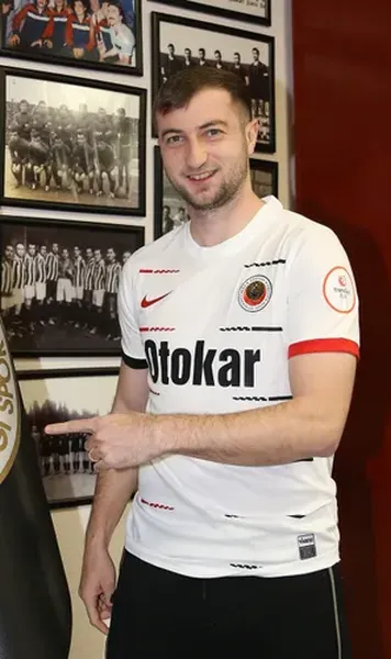 Contractul lui Daniel Popa   Cât va câștiga  atacantul la Genclerbirligi, în liga secundă din Turcia