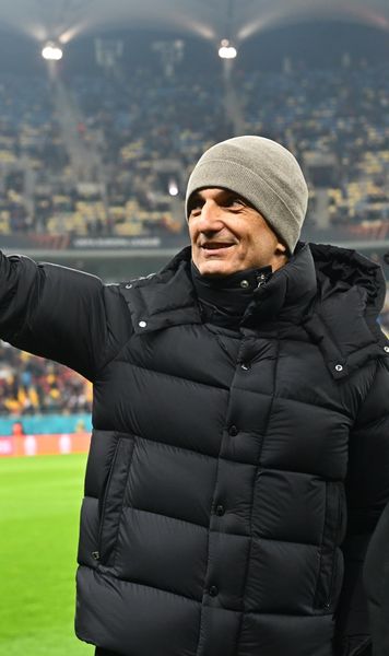 Lucescu, aclamat  Antrenorul lui PAOK  le-a mulțumit fanilor roș-albaștri  care i-au strigat numele: „E un gest formidabil. Pentru mine, FCSB e Steaua”