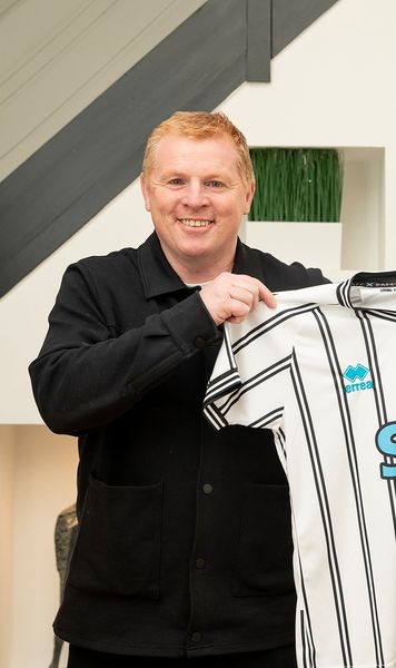 Neil Lennon, prezentat la noua echipă Unde a ajuns antrenorul  dat afară de Rapid