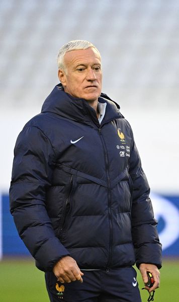 Troll la conferință Întrebări despre un jucător fictiv pentru  Didier Deschamps!  Cum a reacționat selecționerul francez