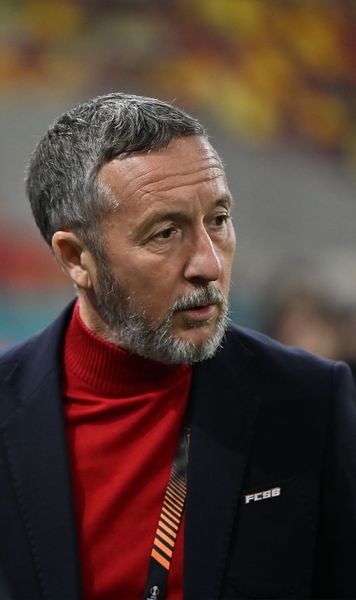 Două penalty-uri și un roșu  Mihai Stoica  acuză arbitrajul, după victoria cu Dinamo: „În rest, mi s-a părut echidistant”
