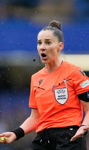 5 arbitri la EURO 2025! Avem doi „centrali” , doi asistenți și un VAR la turneul final de fotbal feminin din această vară