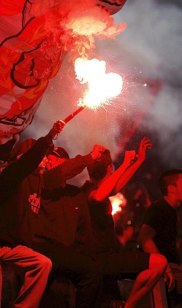 Cazul polițistului omorât Toți conducătorii lui Olympiacos, chemați în judecată după ce un agent atenian a fost ucis de ultras. Și „Românul” e implicat