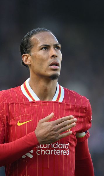 Van Dijk continuă Liverpool l-a convins pe olandez să semneze prelungirea contractului pentru încă 2 ani
