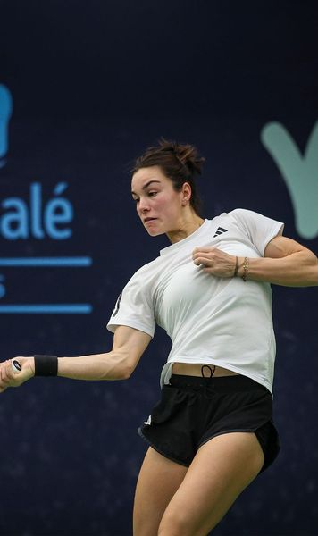 „Aparent am nevoie de o colaborare”😄  Răspunsul amuzant  al lui Lois Boisson, după ce Harriet Dart i-a spus că miroase urât