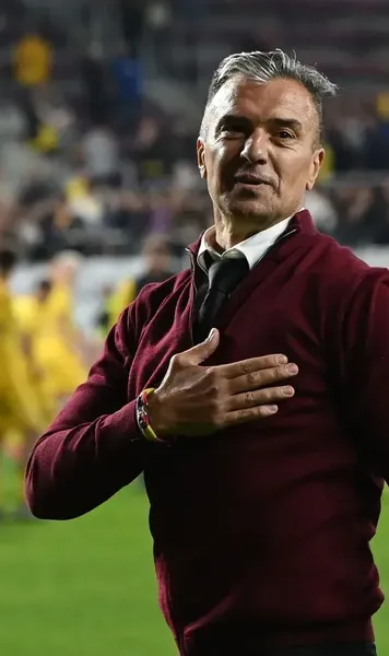 Predicția lui Pancu Selecționerul României U21 știe se va întâmpla în lupta pentru titlu: „Dacă nu câștigă,  e terminată”