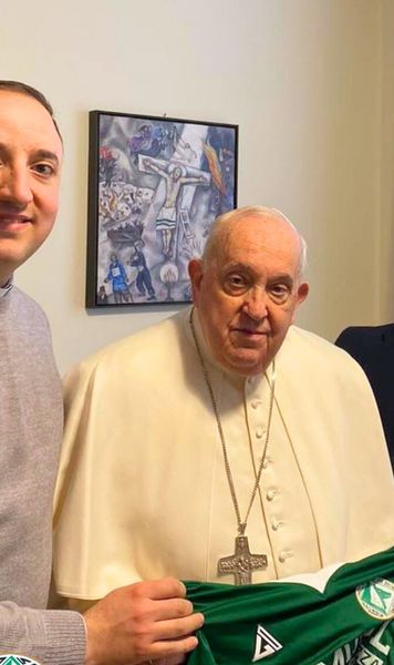 Blestemul promovării O echipă avansează de fiecare dată când moare un Papă . S-a întâmplat de șase ori până acum, inclusiv cu Francisc!