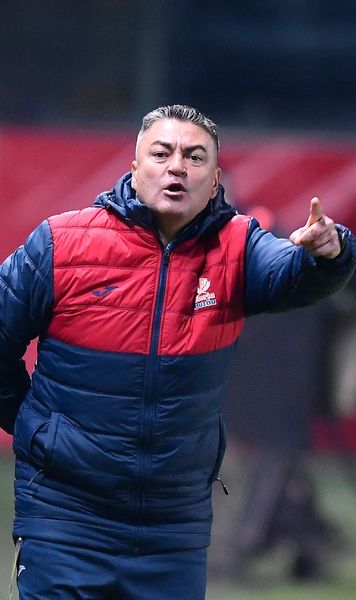 Conflict     Ilie Stan a înjurat un fan,  la finalul meciului Gloria Buzău - FC Botoșani, scor 0-2