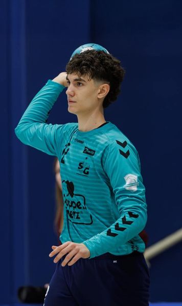 Un român a făcut senzație în European League VIDEO: Cătălin Haidu, un jucător de doar 17 ani, parade spectaculoase în poarta celor de la Flensburg