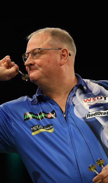 Scandal în darts Un jucător de top a fost suspendat 11 ani pentru trucare de meciuri
