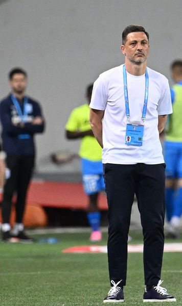 „Aș fi cel mai mare imbecil”  Ce a făcut Rădoi după ce   a plecat plângând de la interviu:  „Cum mai pot sta în fața a 30.000 de oameni?”