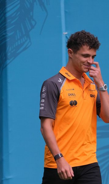 Gest obscen   Lando Norris   i-a arătat degetul mijlociu  lui Max Verstappen, în timpul ultimei curse de Formula 1