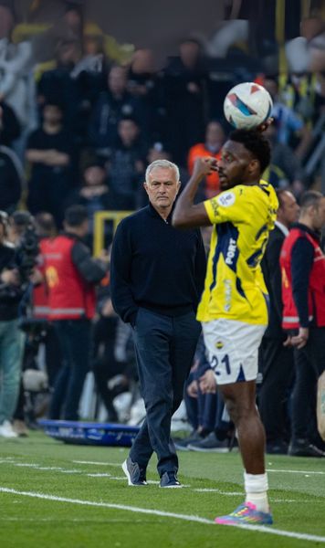 Derby-uri fără victorie Mourinho termină sezonul la Fenerbahce fără a câștiga vreun meci cu marile rivale