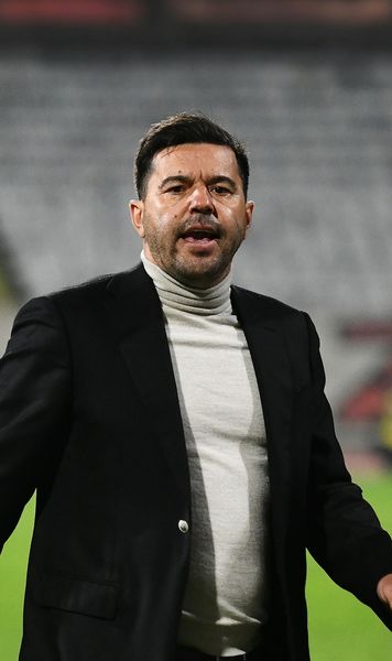 Contra, la Mondialul Cluburilor?   Fostul selecționer ar avea   două oferte  de pe două continente și s-ar putea duela cu Messi. Ce spune despre negocieri