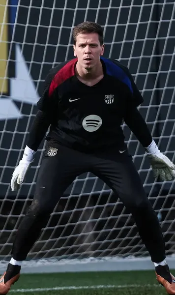 Portarul fumător l-a cucerit Szczesny va fi titular cu Real Madrid, iar Flick vrea să-l păstreze și sezonul viitor: „Mai fumează din când în când, dar așa e el”