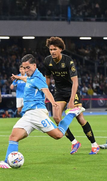 Pas greșit pentru Napoli Cu Siegrist în poartă, Genoa a remizat pe terenul liderului și strânge lupta la titlu în Serie A