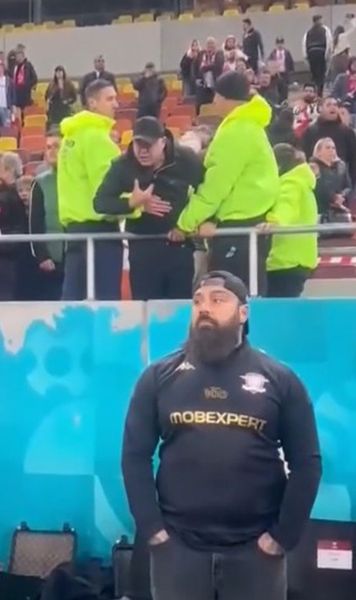 „Să ne lase Șumudică!”  Momente tensionate la finalul derby-ului   Dinamo - Rapid:  „Ne-ați distrus!”   